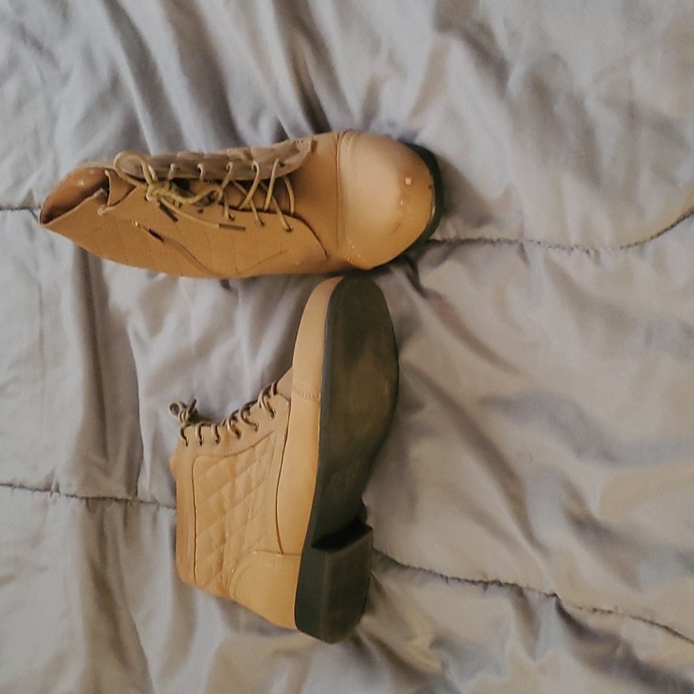 Tan Quilted Ankle Boots